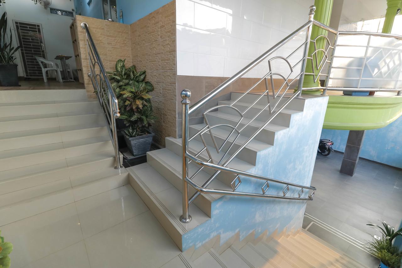 Reddoorz Near Nagoya Hill Ξενοδοχείο Batam Εξωτερικό φωτογραφία